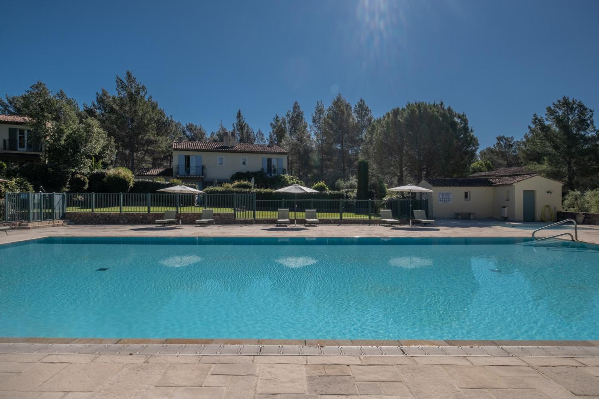 Les Appartements Et Maisons Du Domaine De Saint Endreol Golf & Spa Resort La Motte Exterior foto